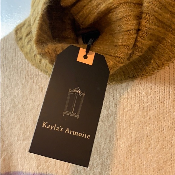 Nanamacs sweater new with tags. - Picture 2 of 2